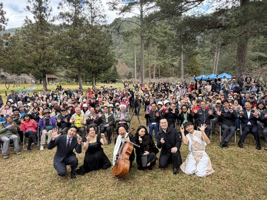 ▲深受各界期待的「2026年武陵高山音樂會「『梅』好時光」於1月17日在武陵農場梅花林中浪漫登場。（圖／記者蘇彩娥攝）