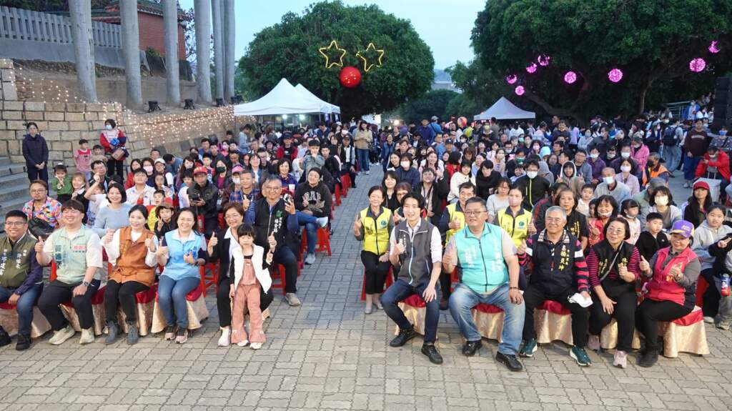 ▲為迎接元宵佳節、延續新春熱鬧氛圍,彰化縣政府今日於2026彰化月影燈季展期間舉辦「元宵猜謎 馬力全開」活動,也邀請民眾把握燈季最後展期至3月1日,為今年月影燈季留下圓滿回憶。(圖/記者林明佑攝)