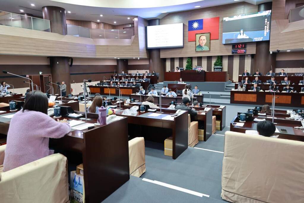 南投縣4月起長輩健保存額補助 每人每月826元 超10萬人受惠