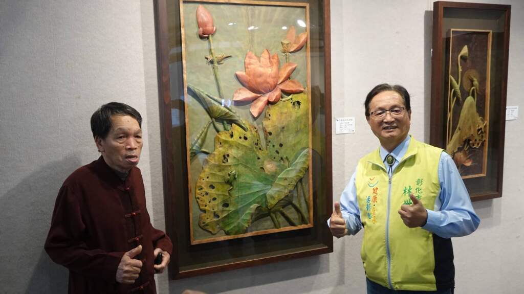 影／彰化藝術館展出「花深忘卻來時路」　黃媽慶60年木雕創作精華展