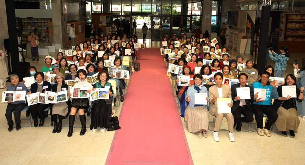 台中女性藝術家邀請展開幕　133位創作者共譜夢想