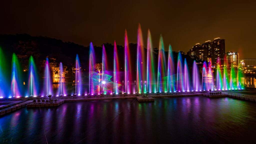 碧潭水舞季「舞力全High」　打造沉浸式水岸夜秀