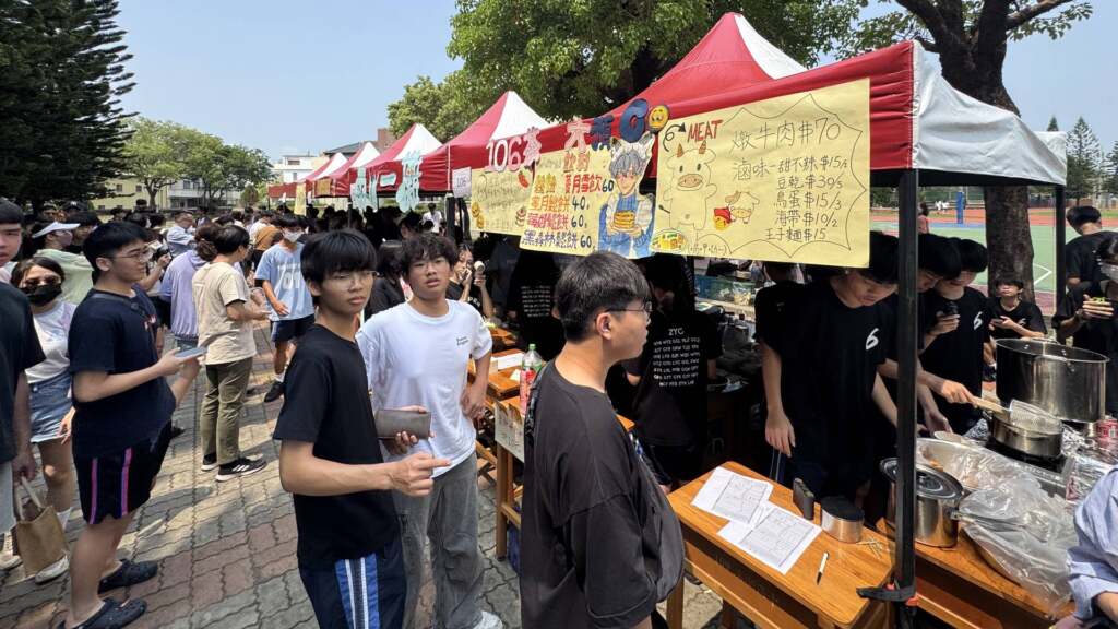 ▲彰化縣溪湖高中迎來創校28週年校慶,校方結合公益、環保與藝文,規劃一系列多元活動。(圖/記者林明佑翻攝)