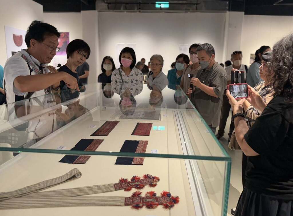 「Mar’iang！」十字繡展登場　纖博館展平埔文化之美