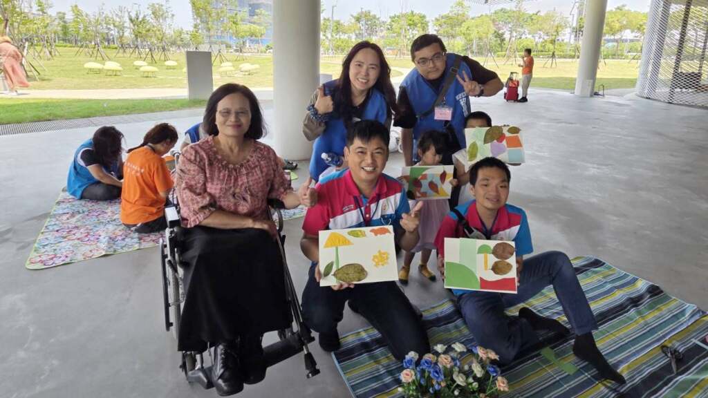 矽品陪喜樂保育院生綠美圖寫生　雙百萬訂單助力身障就業