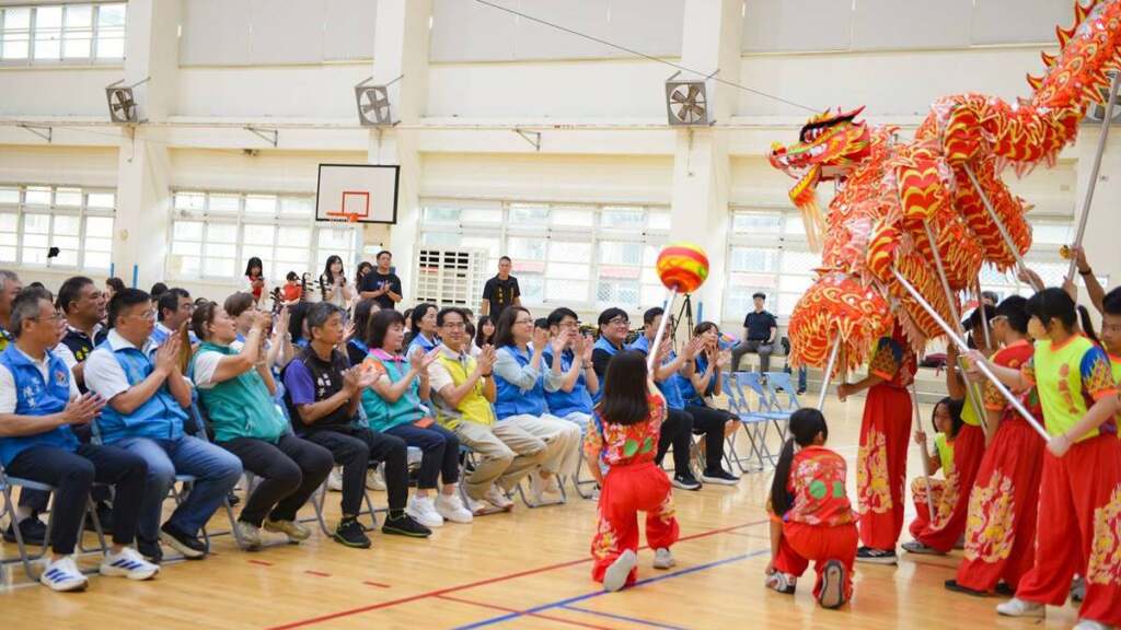 苑裡區藝術下鄉巡迴展演　11校學生登台演出