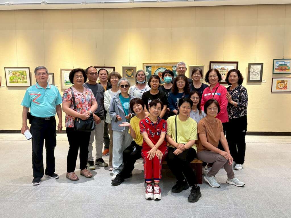 ▲大葉大學長青大學色鉛筆班舉辦師生聯展。（圖／記者林明佑翻攝）
